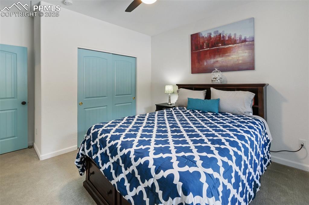 Image 14 of 37: Bedroom