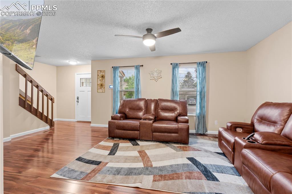 Image 11 of 35: Living Room