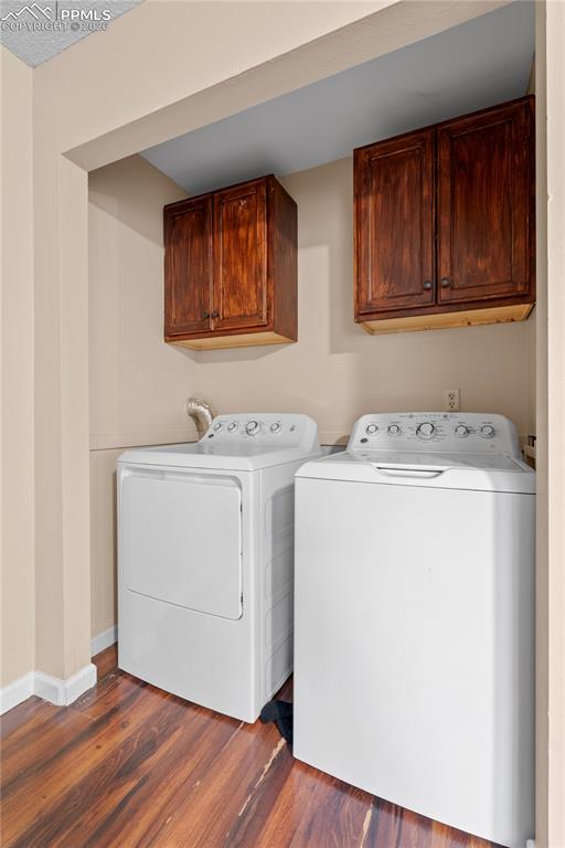 Image 18 of 35: Laundry