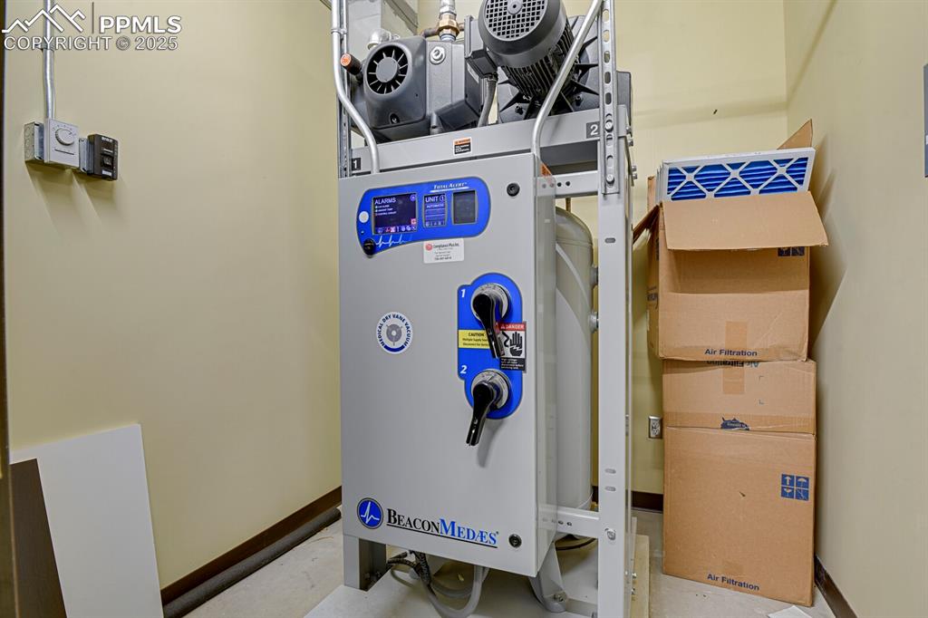 Image 27 of 43: View of utility room