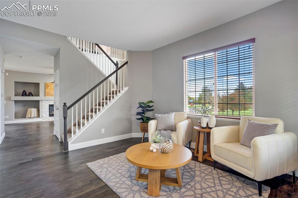 Image 6 of 49: Sitting Room