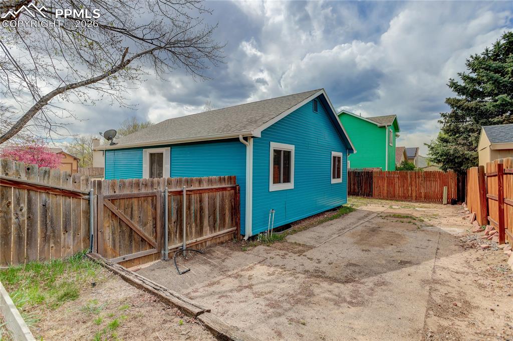 Image 17 of 17: Fully fenced backyard