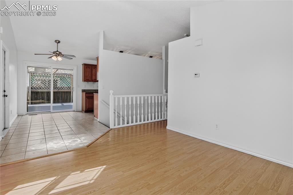 Image 4 of 17: Open space for entertainment