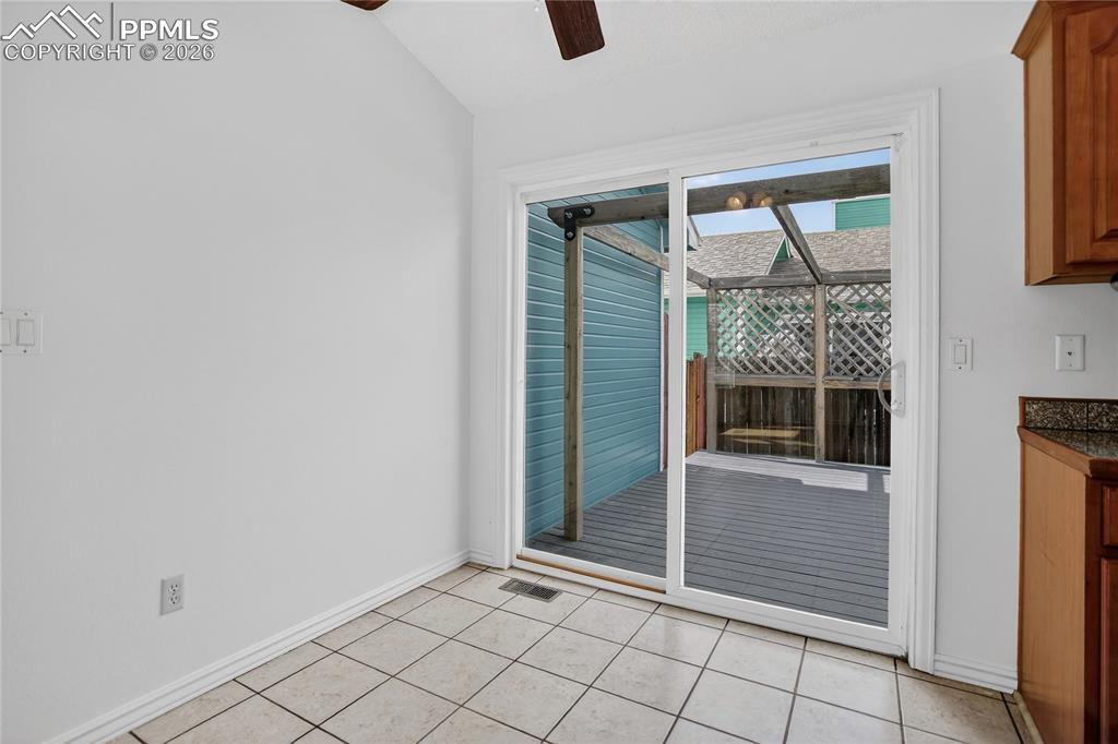 Image 7 of 17: Walk-out to deck