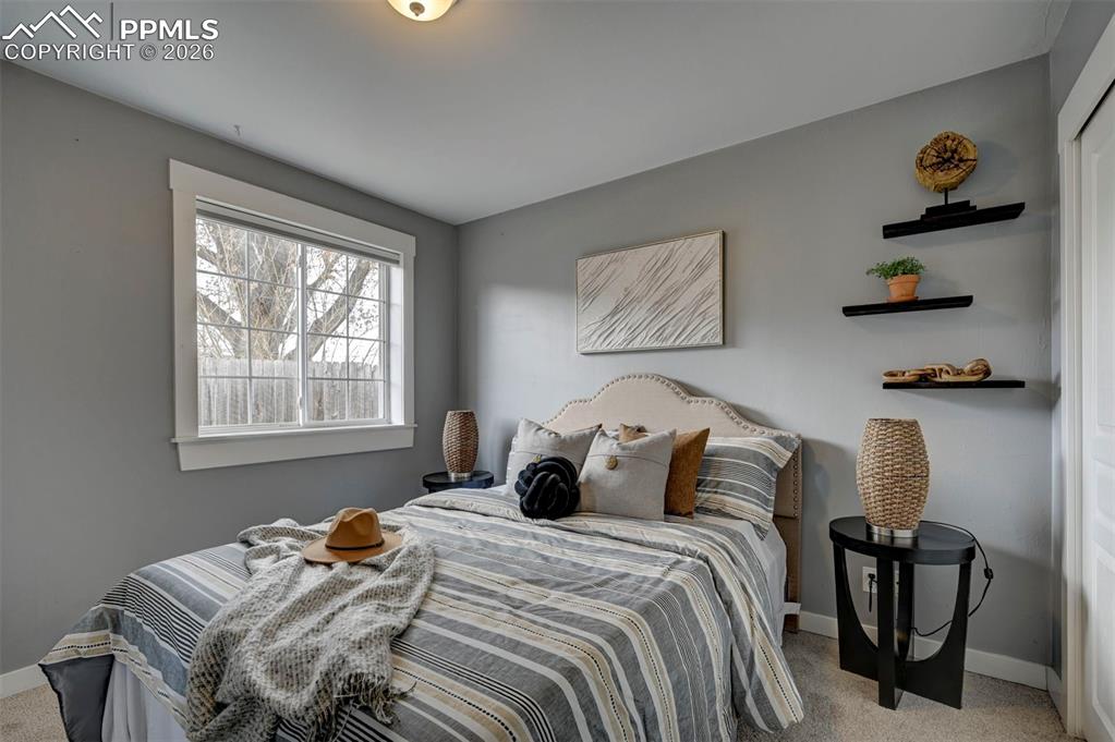 Image 10 of 32: Spacious and Quiet Primary