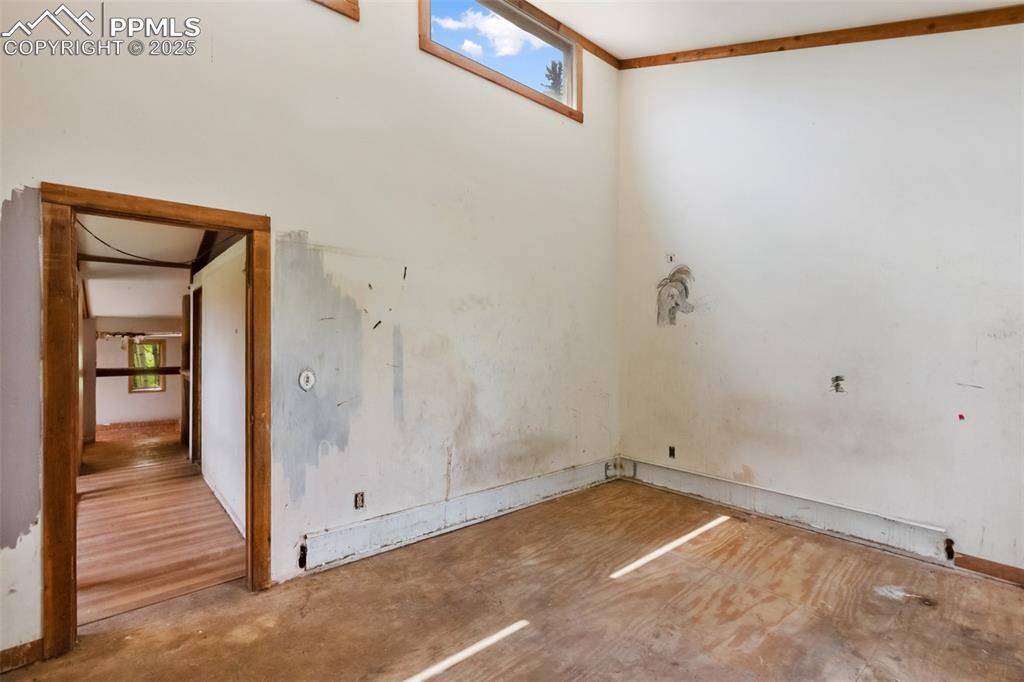 Image 22 of 36: View of spare room