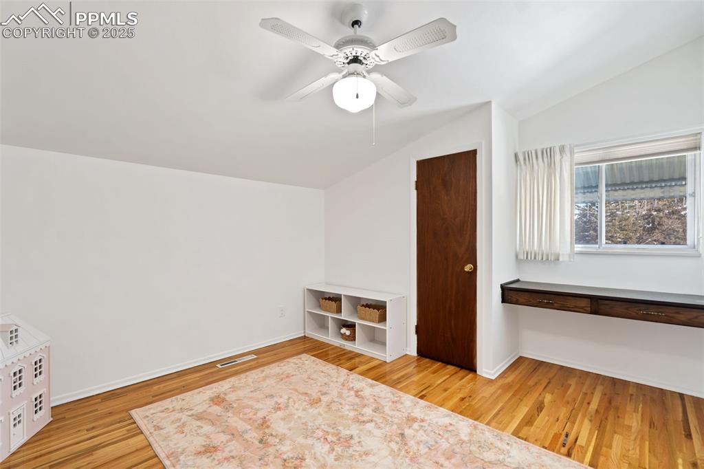 Image 49 of 50: Bonus Room