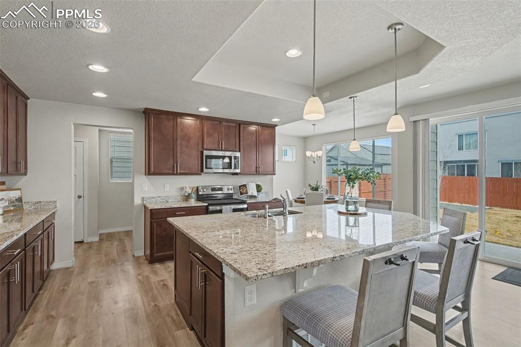 Image 10 of 38: Kitchen