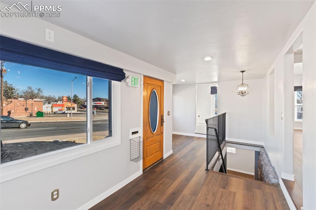 Image 2 of 21: Entry