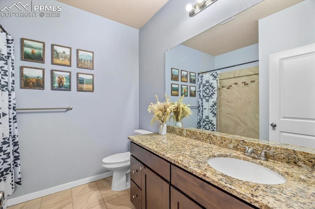 Image 19 of 31: Bathroom