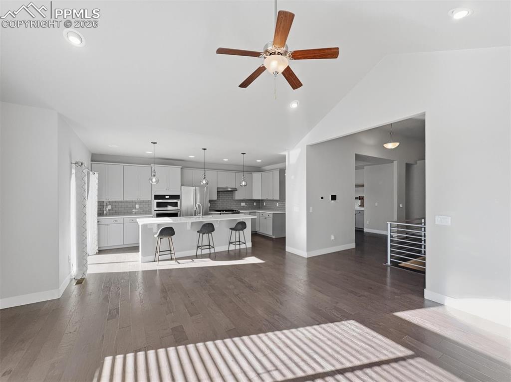 Image 14 of 49: Living Room