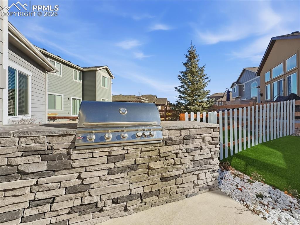 Image 40 of 49: Patio