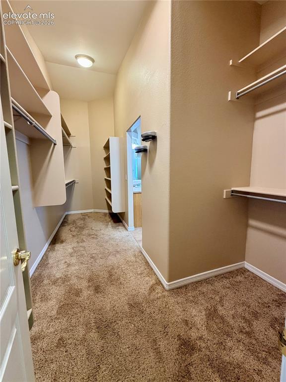 Image 14 of 35: Closet