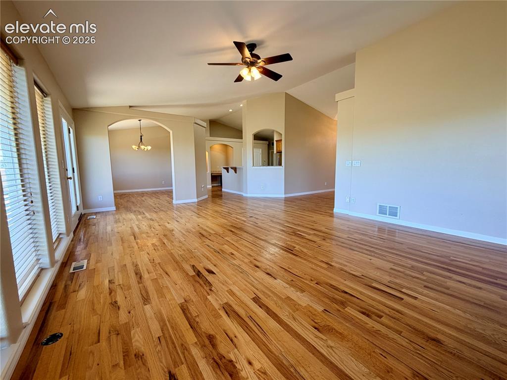 Image 4 of 35: Floor Plan