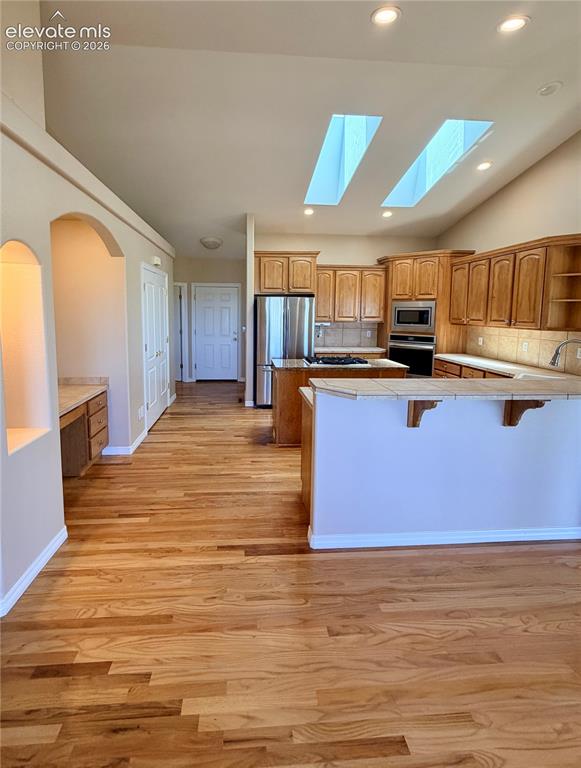 Image 8 of 35: Kitchen