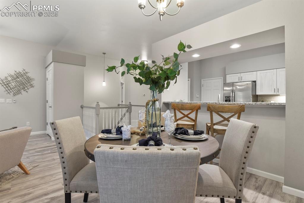 Image 10 of 47: Dining Area