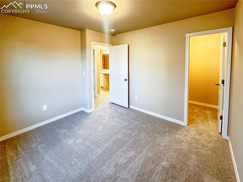 Image 30 of 36: Bedroom