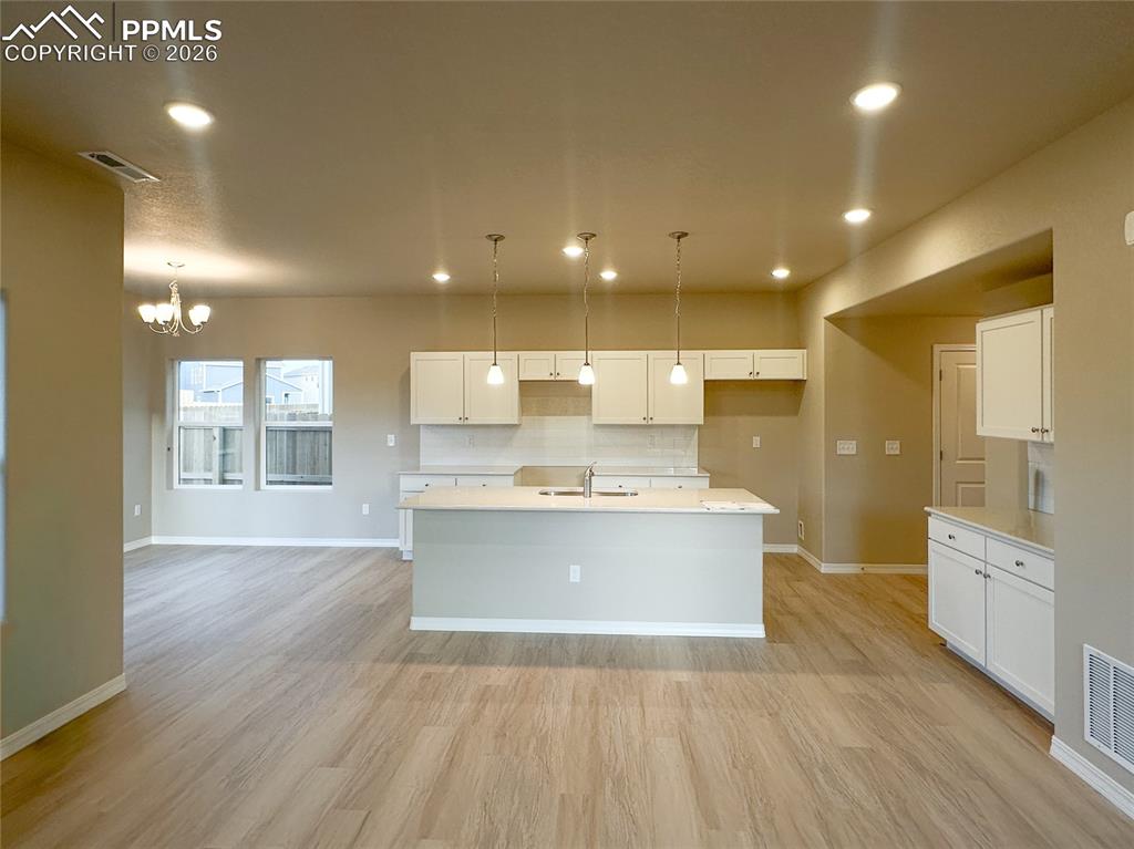 Image 4 of 36: Kitchen