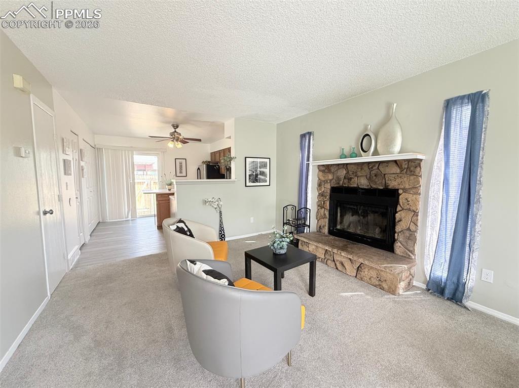 Image 14 of 39: Living Room