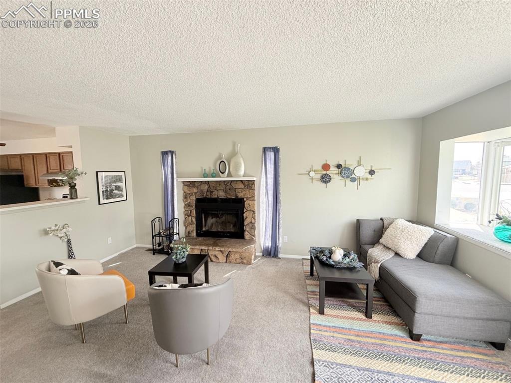 Image 15 of 39: Living Room