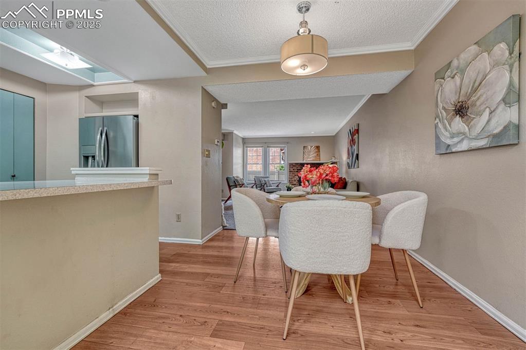 Image 12 of 38: Dining Area