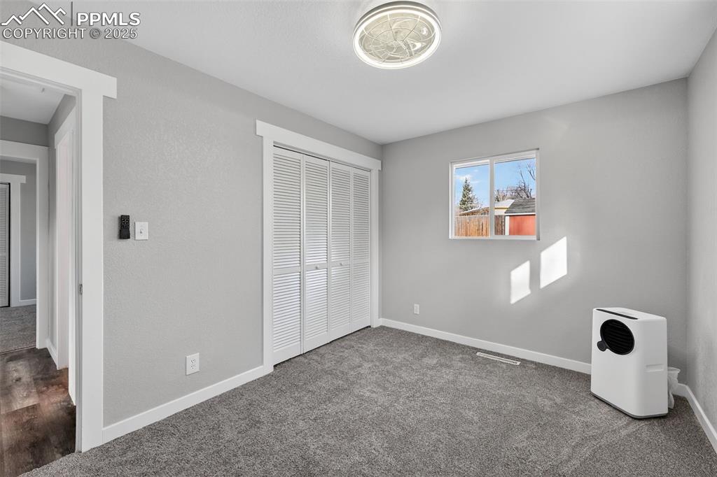 Image 18 of 42: Bedroom