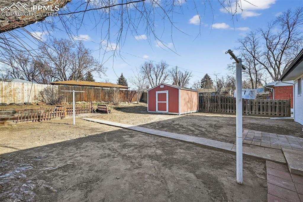 Image 42 of 42: Yard