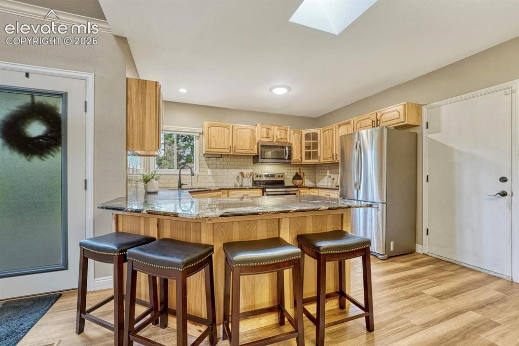 Image 8 of 49: Kitchen