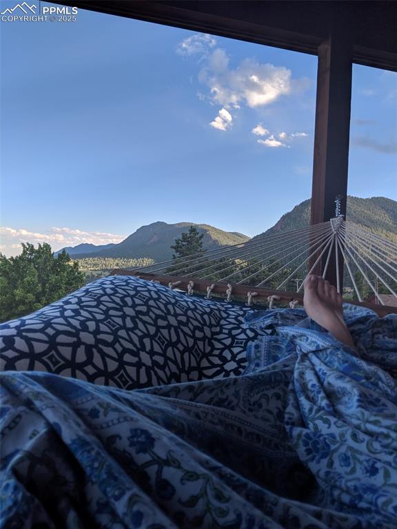 Image 4 of 31: View