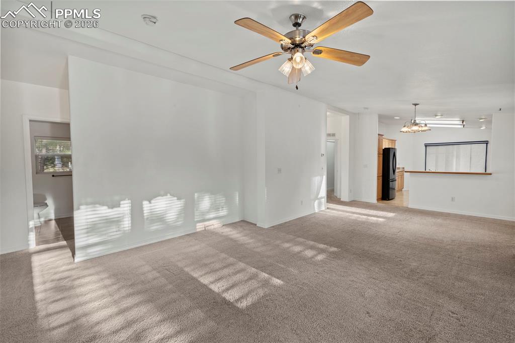 Image 3 of 50: Living Room