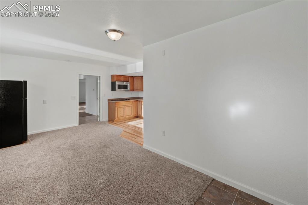 Image 30 of 50: Living Room