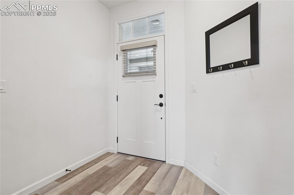 Image 14 of 37: Entry