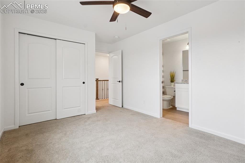 Image 24 of 37: Bedroom