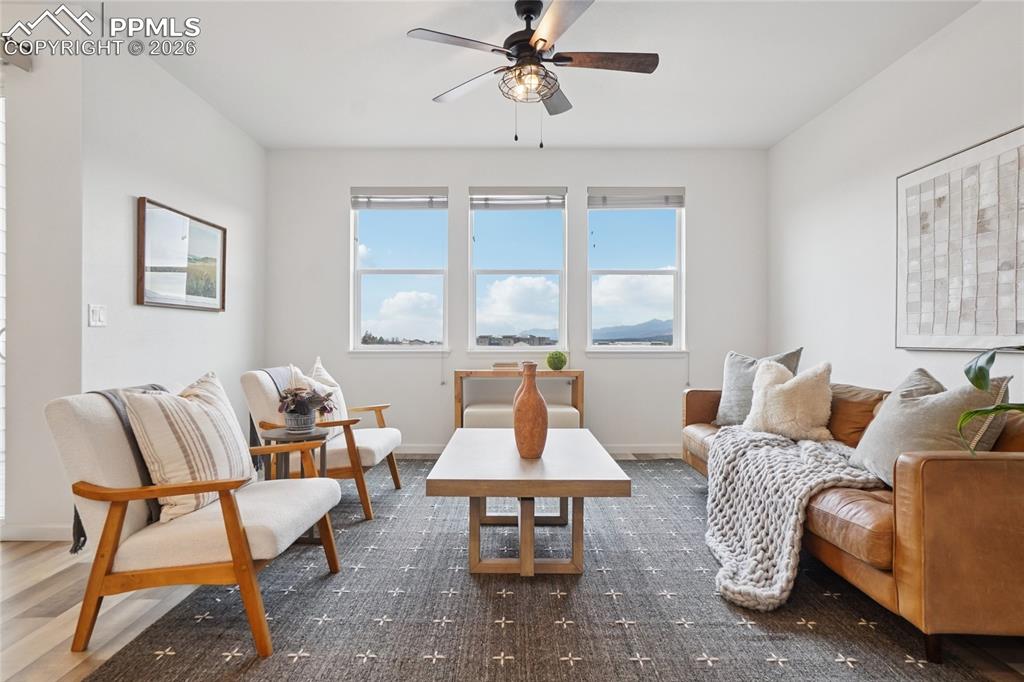 Image 9 of 37: Sitting Room