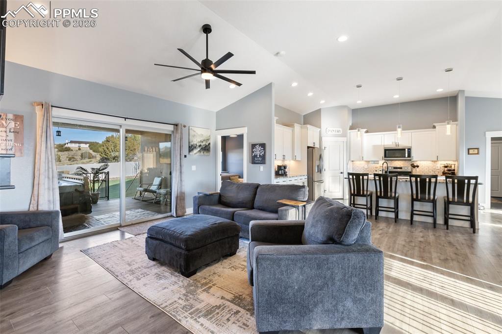 Image 13 of 50: Living Room