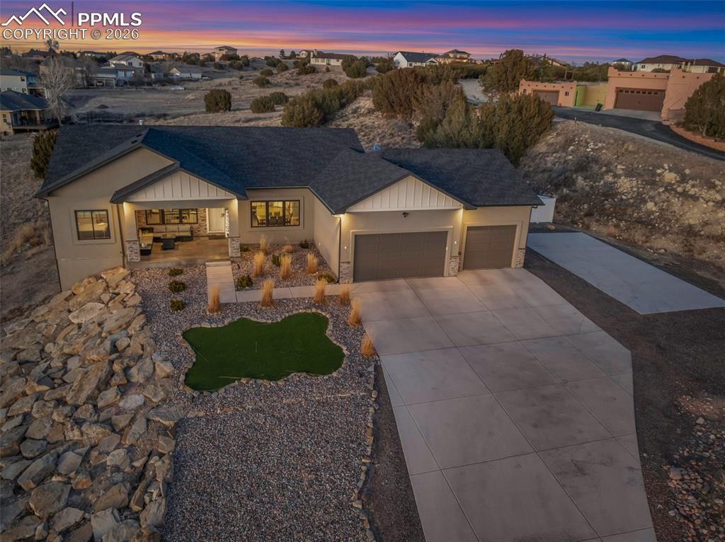 Image 5 of 50: Front of Structure