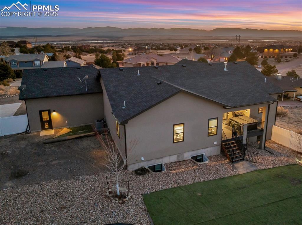 Image 50 of 50: Back of Structure