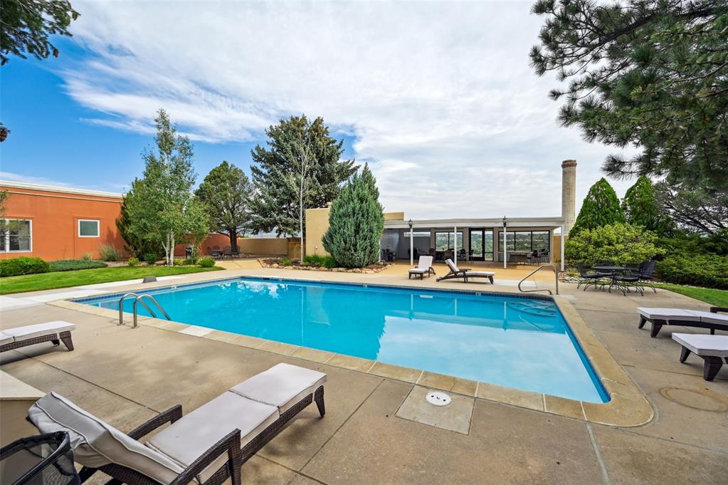 Image 33 of 38: Pool