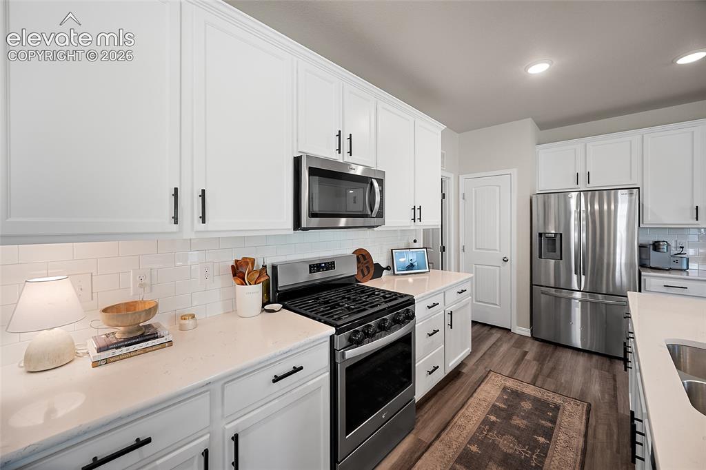 Image 6 of 35: Kitchen