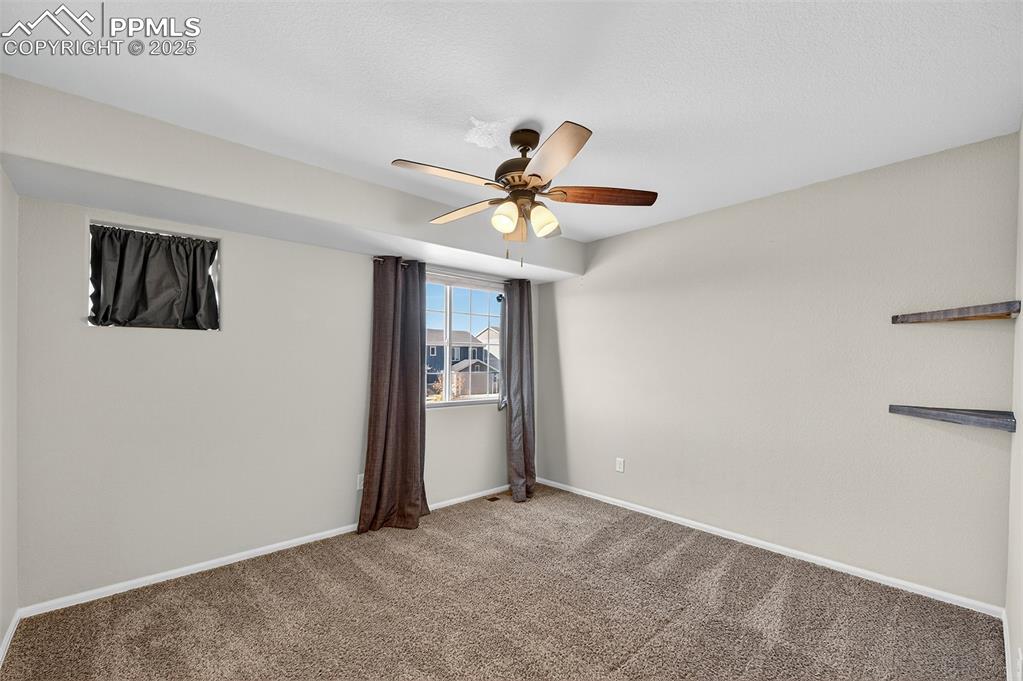 Image 26 of 46: Bedroom