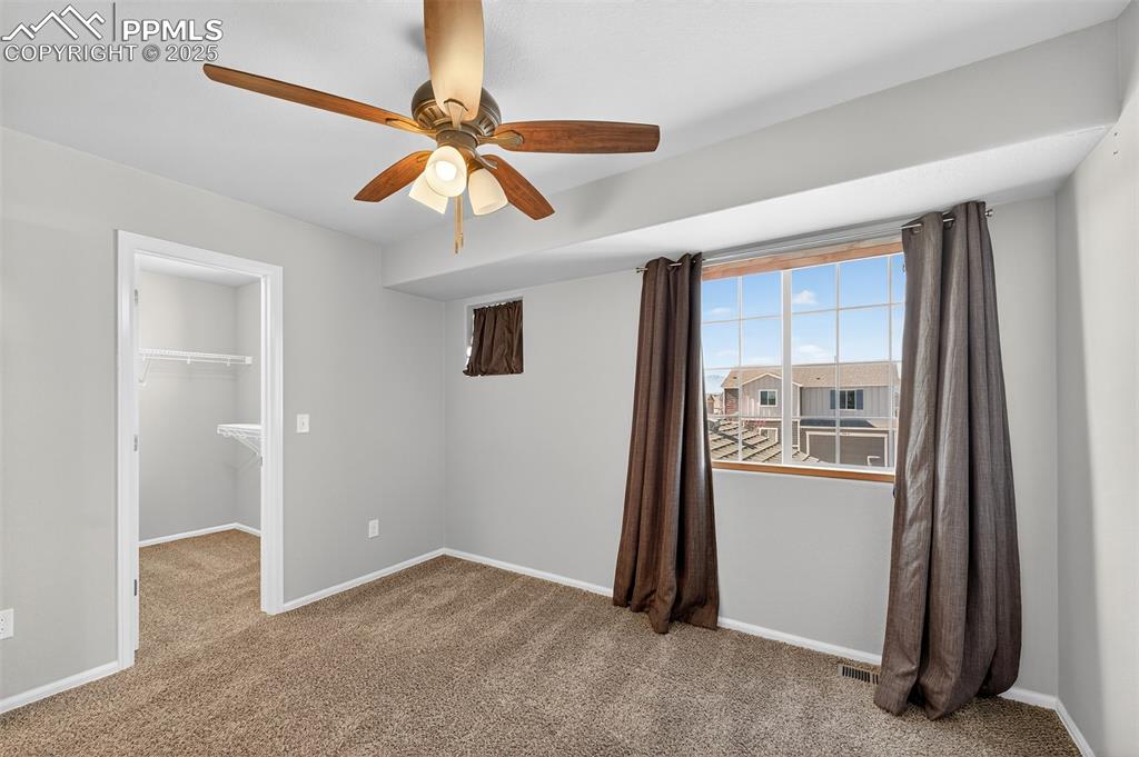 Image 27 of 46: Bedroom