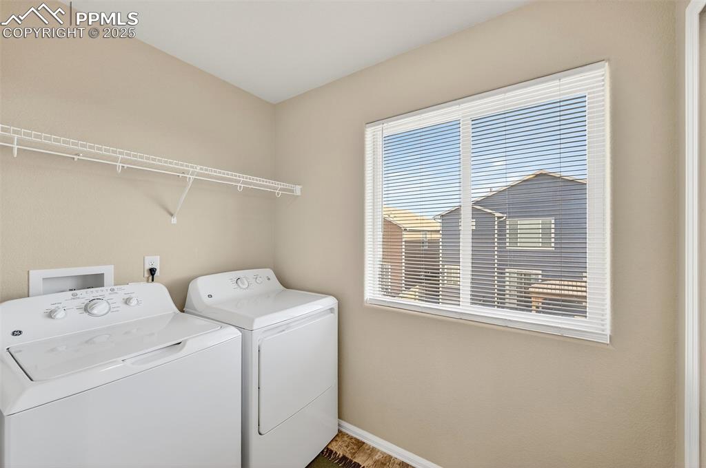 Image 29 of 46: Upstairs