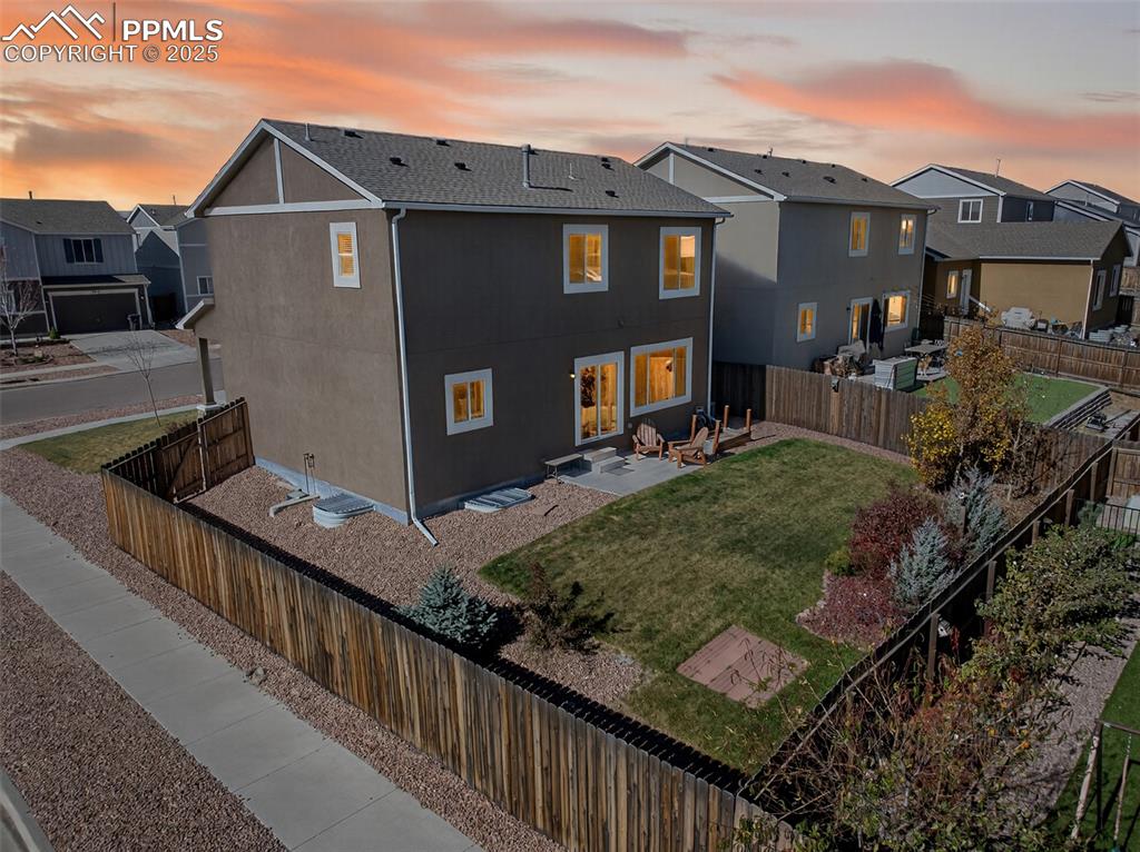 Image 40 of 46: Back of Structure