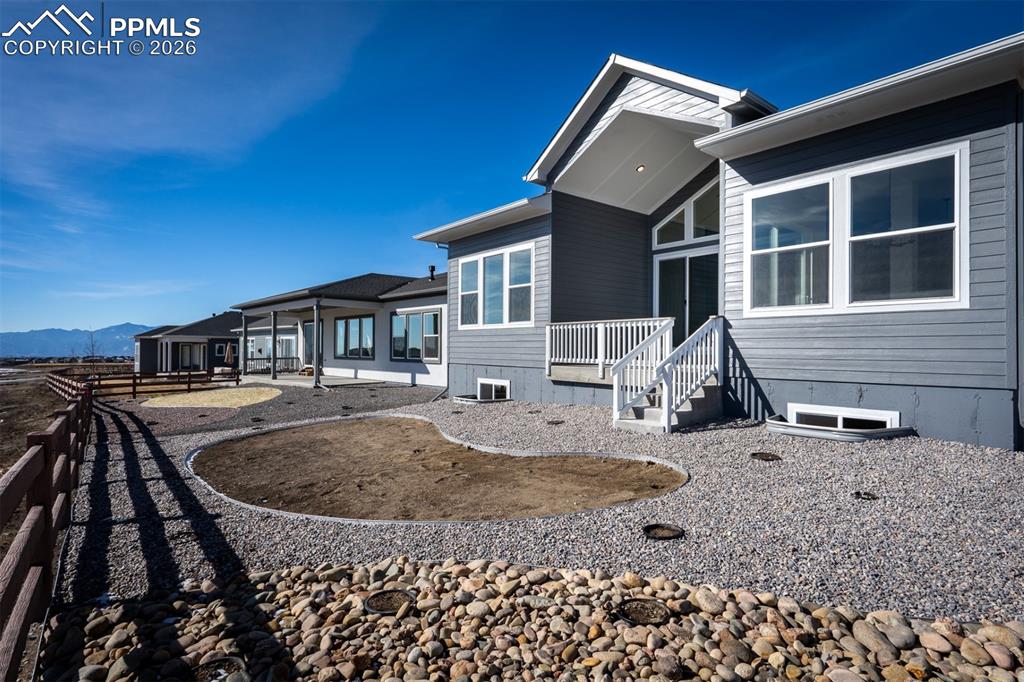 Image 35 of 35: Back of Structure