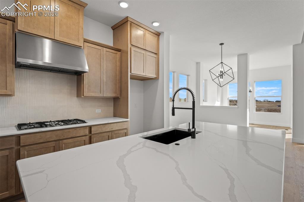 Image 6 of 35: Kitchen