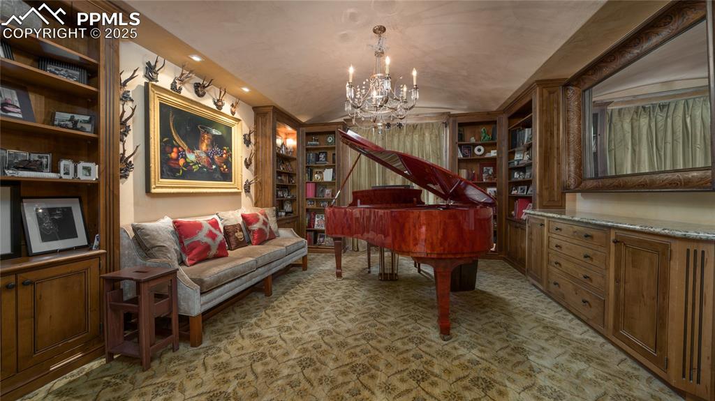 Image 14 of 42: Sitting Room