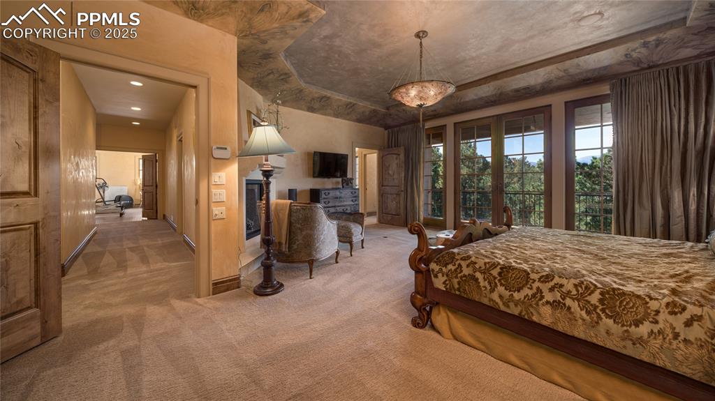 Image 20 of 42: Bedroom