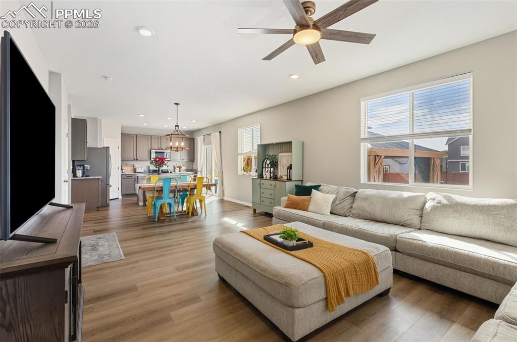 Image 5 of 30: Living Room