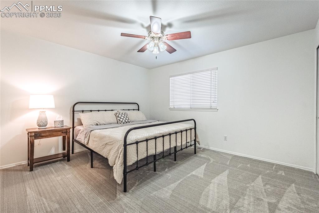 Image 24 of 50: Bedroom