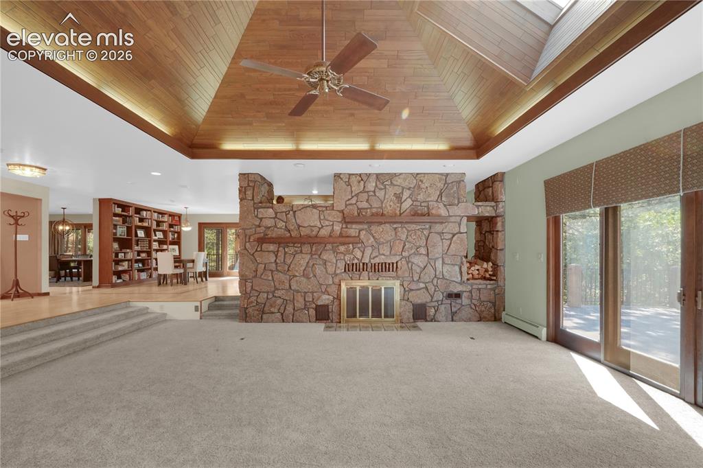 Image 17 of 46: Main-Level